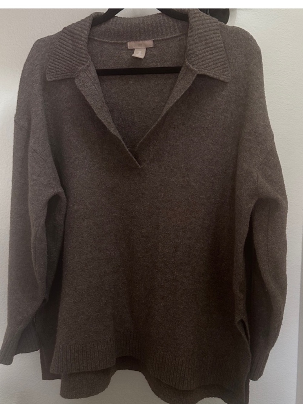 H&M Women's Brown Large Fine Knit Collared Sweater